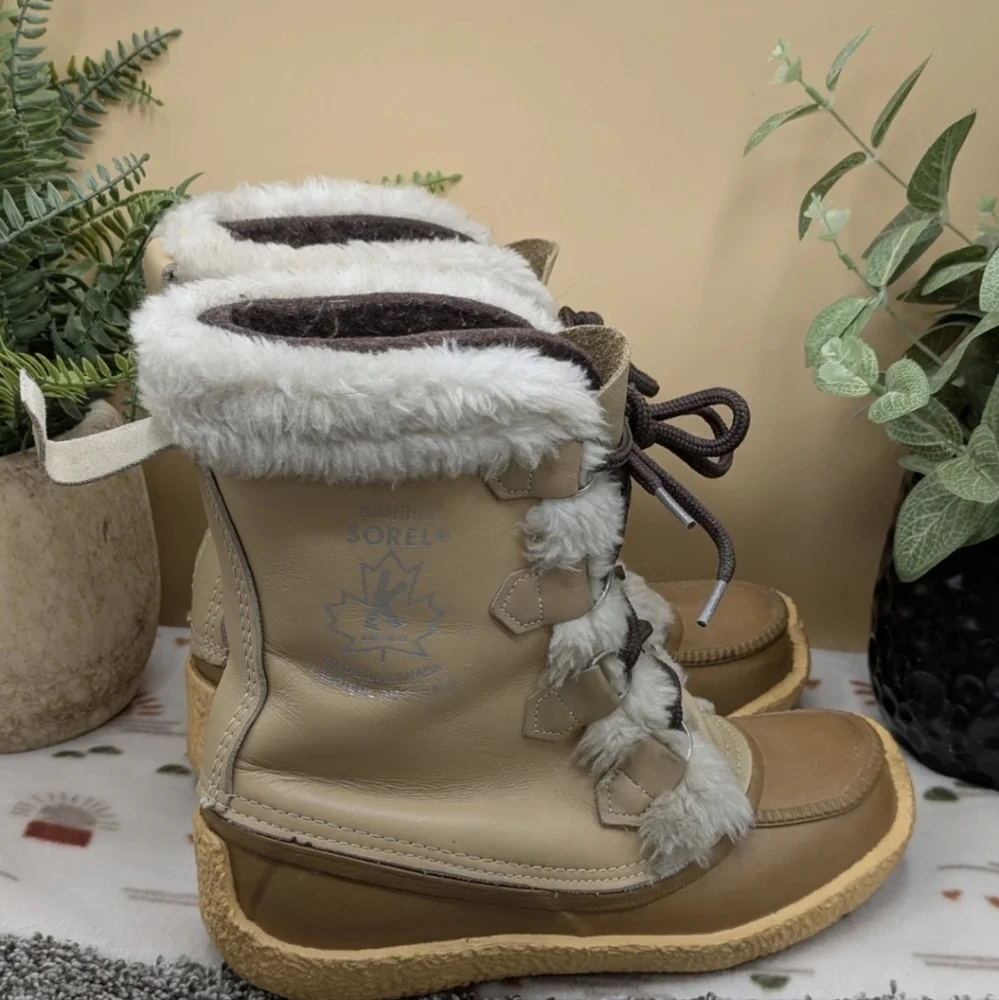Sorel Women's Nanook Waterproof Winter Snow Boot Brown  Size 7